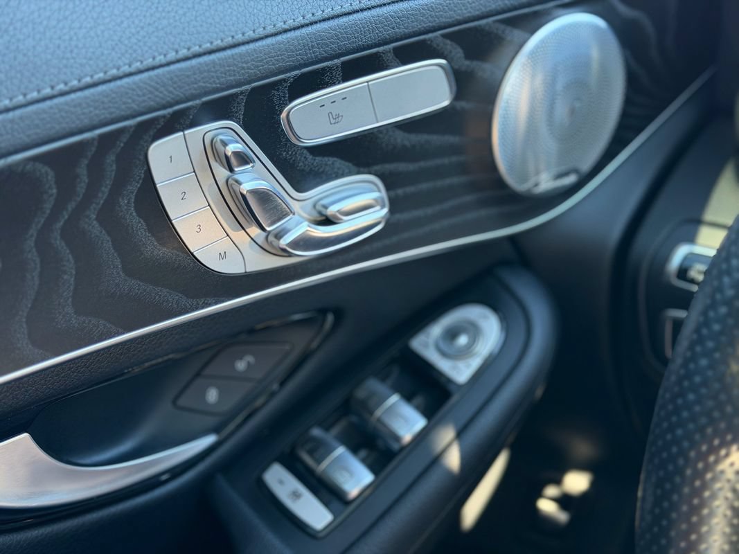Used 2016 Mercedes-Benz GLC 300 4MATIC image 20