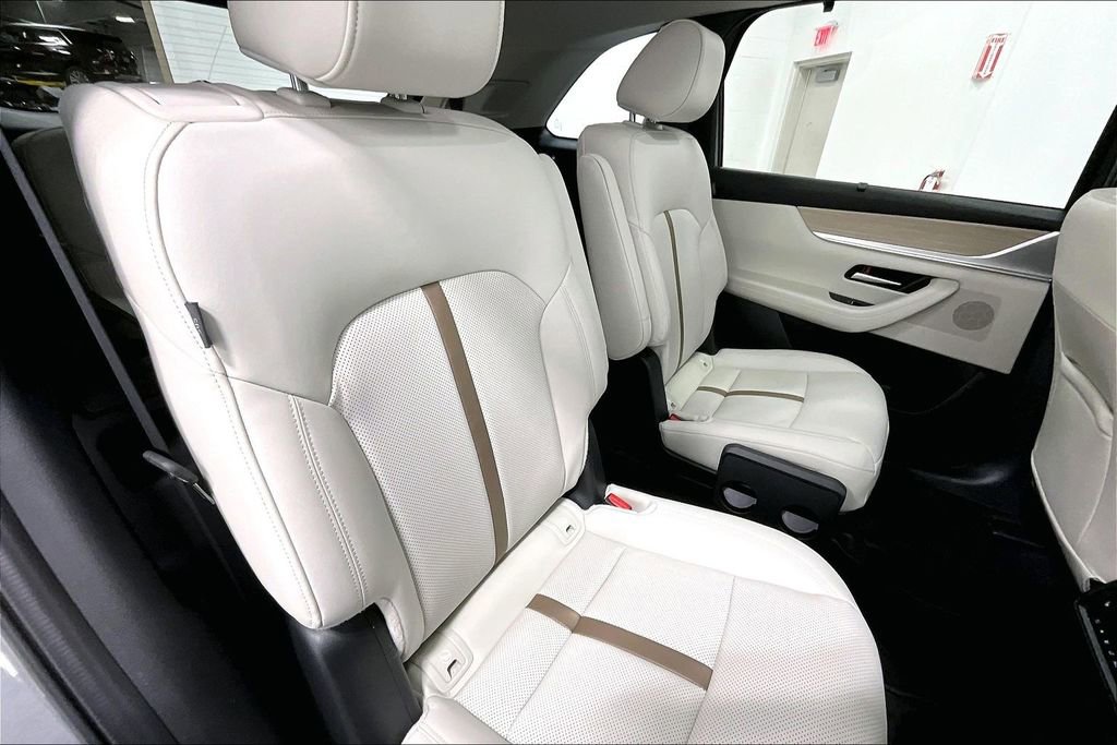 Used 2025 MAZDA CX-90 Plug-In Hybrid w/ Premium Plus image 36
