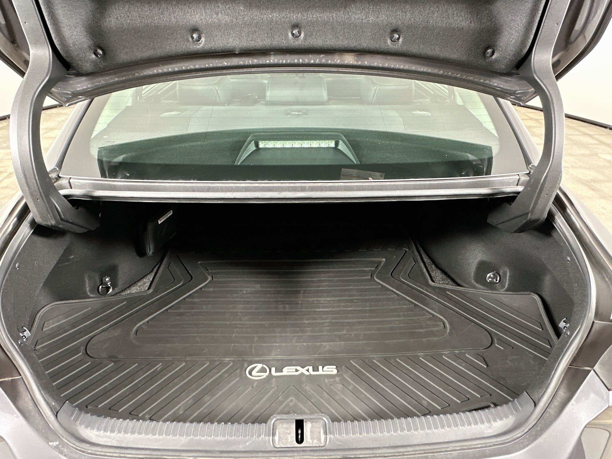 Used 2022 Lexus ES 350 Ultra Luxury w/ Accessory Package 2 FWD image 30