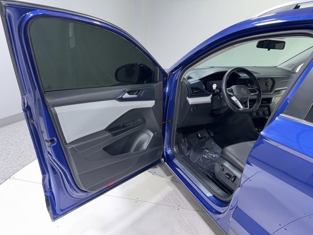 Used 2022 Volkswagen Taos SE image 9