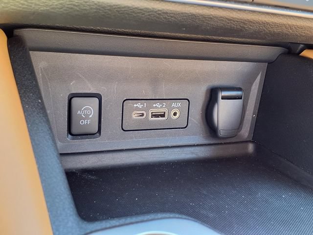 Certified 2025 Nissan Sentra SV w/ SV Premium Package FWD image 8