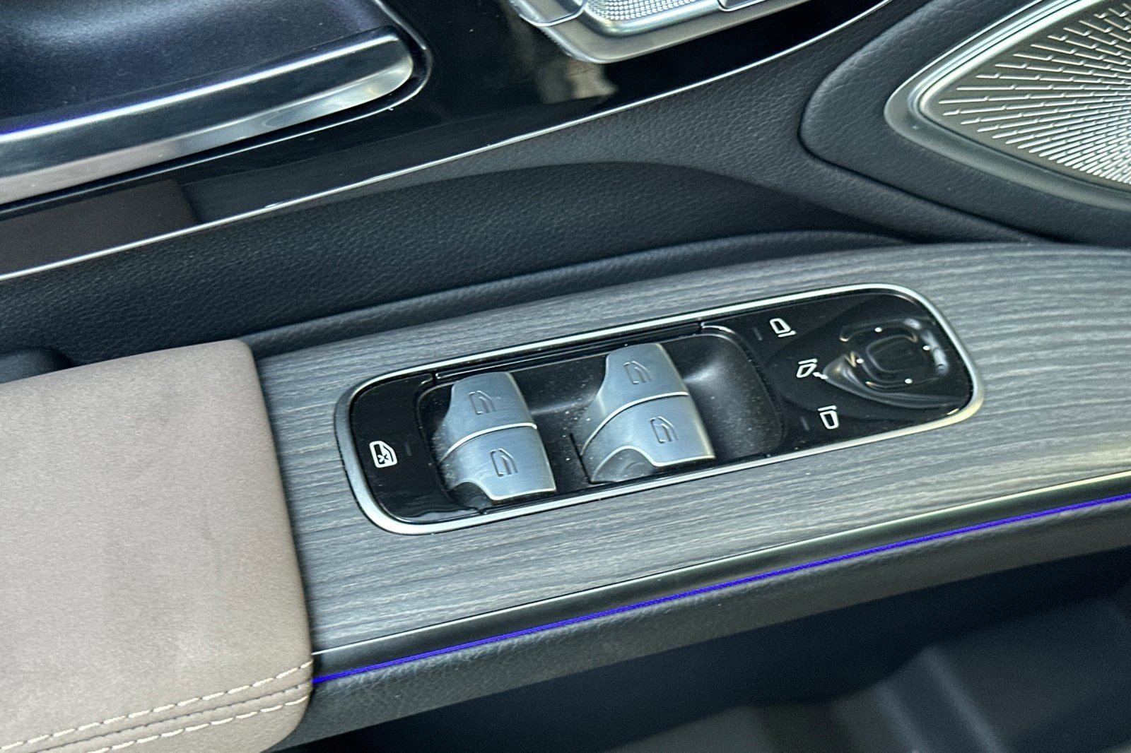 Certified 2023 Mercedes-Benz EQS 580 4MATIC Sedan image 12