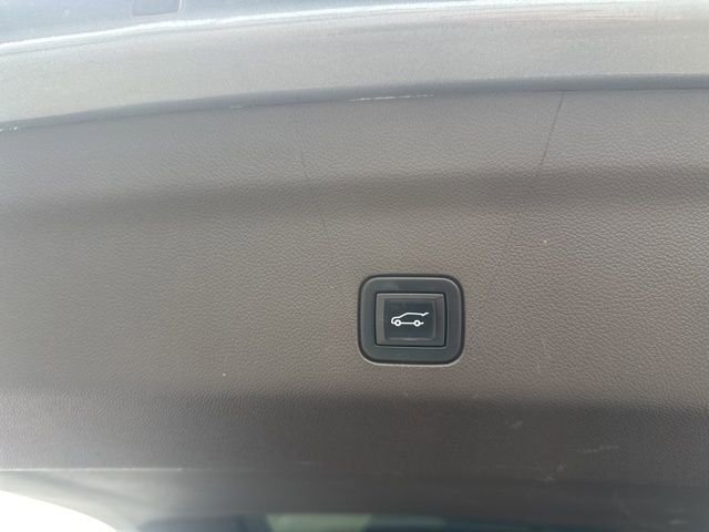 Used 2022 GMC Yukon SLT AWD/4WD image 30