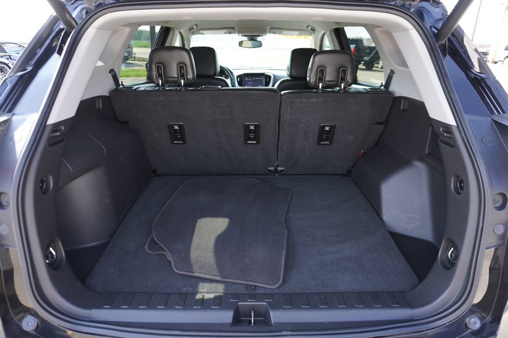 Used 2019 GMC Terrain SLT w/ Preferred Package FWD image 27