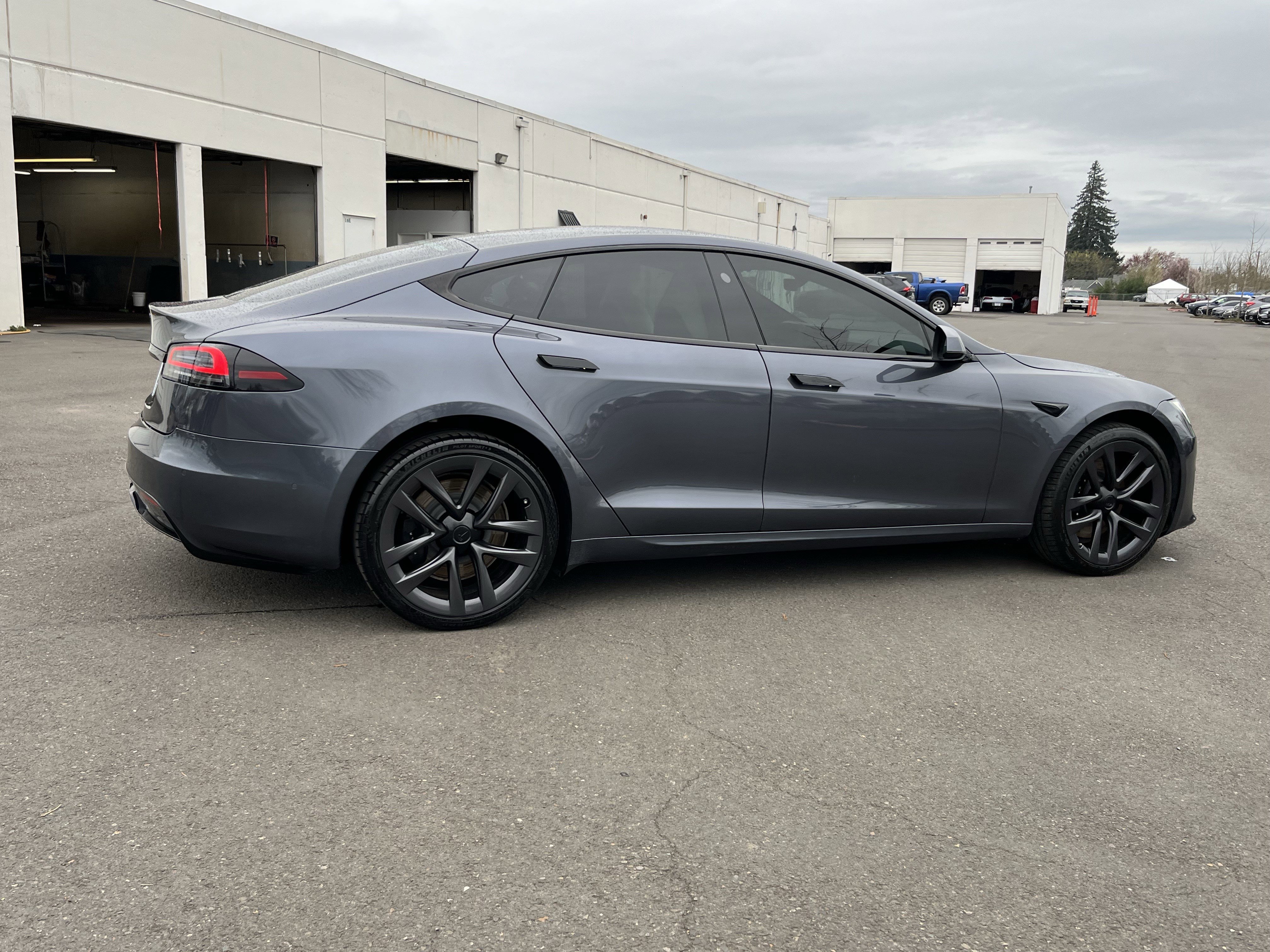 Used 2022 Tesla Model S image 6