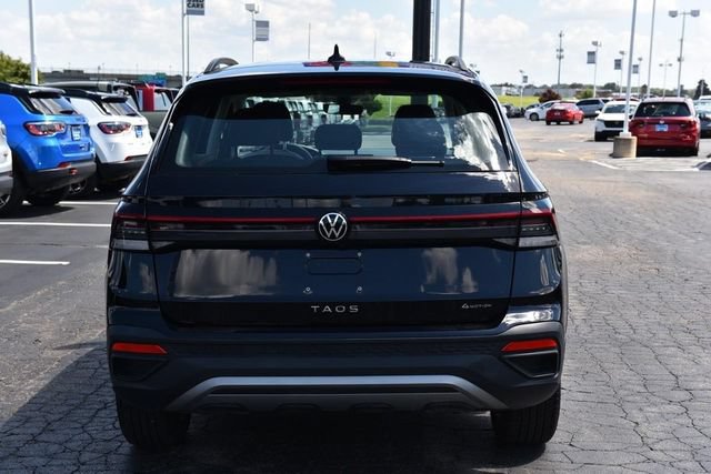 Used 2025 Volkswagen Taos S AWD/4WD image 6