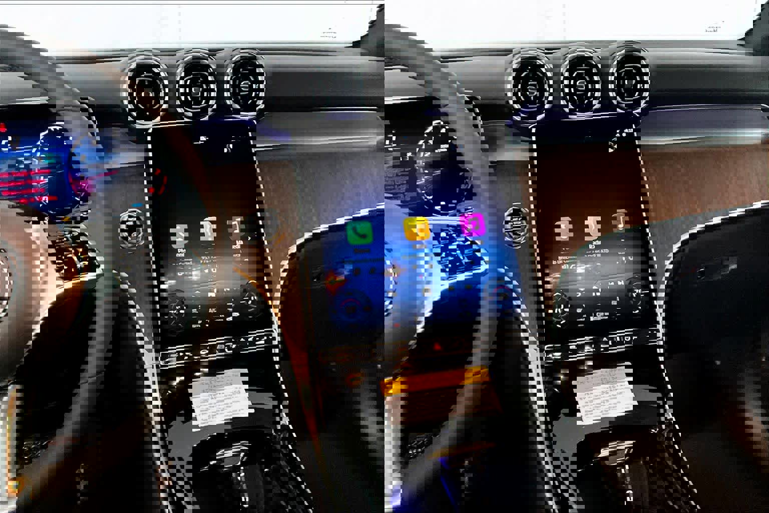 New 2026 Mercedes-Benz GLC 300 GLC 300 image 9