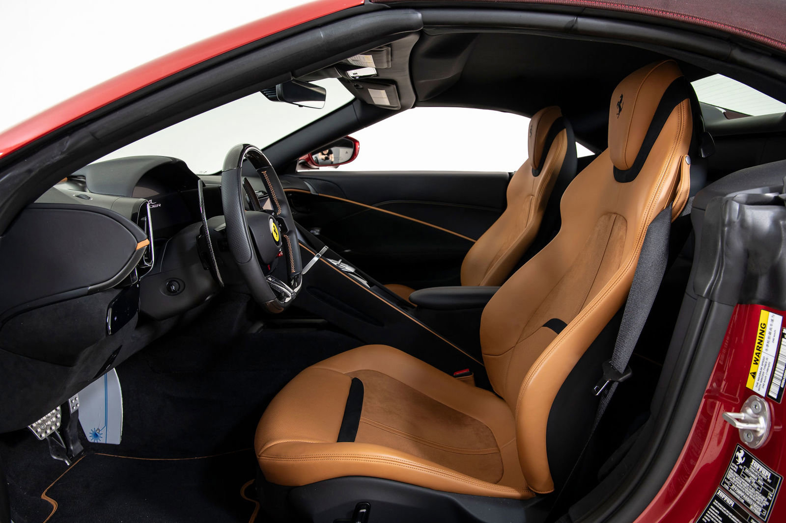 Certified 2025 Ferrari Roma Spider RWD image 5