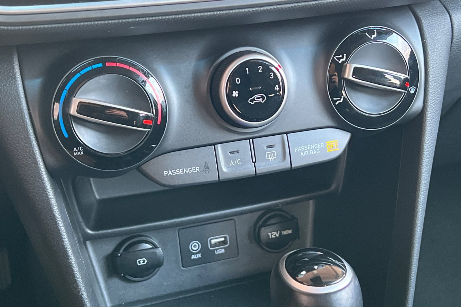 Used 2021 Hyundai Kona SEL w/ Cargo Package image 26