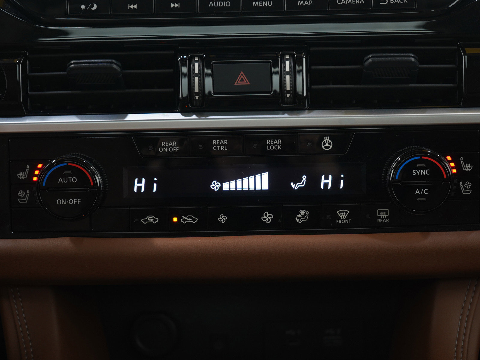 Used 2025 Nissan Pathfinder Platinum w/ Cargo Package image 20