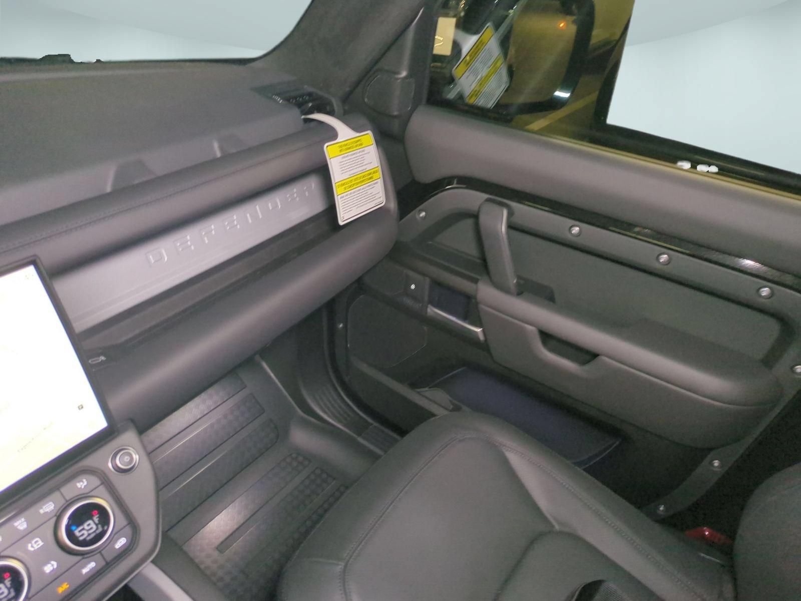 New 2026 Land Rover Defender 90 V8 AWD/4WD image 28