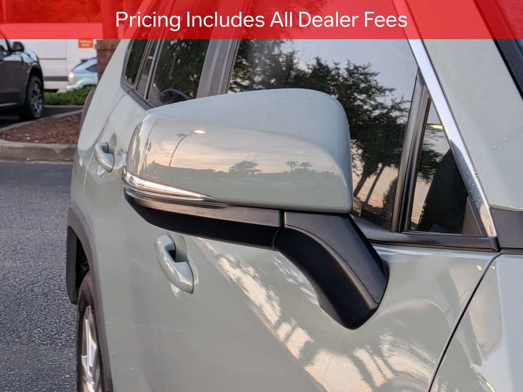 Used 2023 Toyota RAV4 XLE Premium FWD image 13