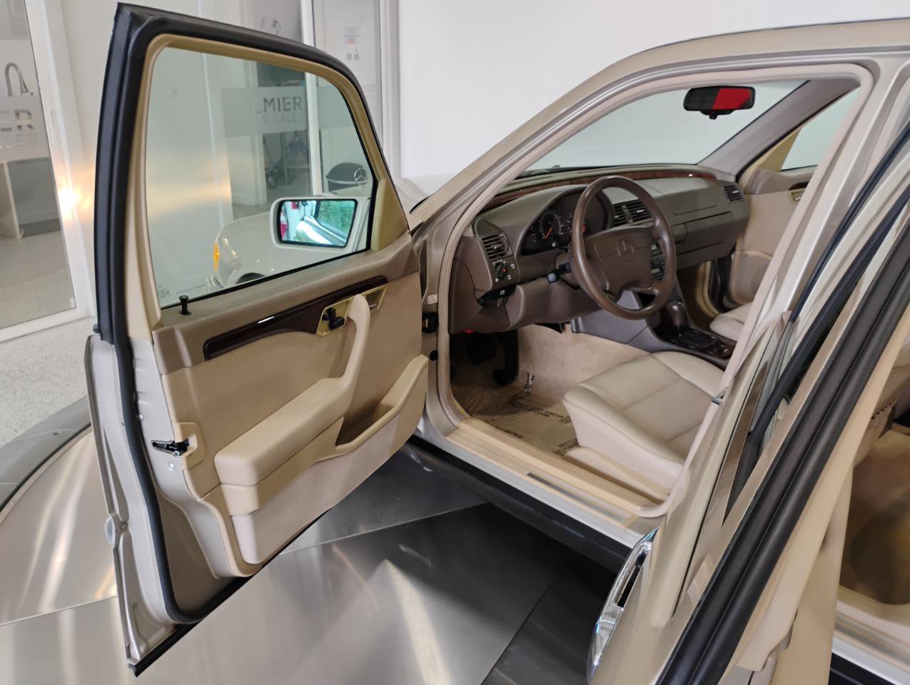 Used 1996 Mercedes-Benz C 280 Sedan image 22