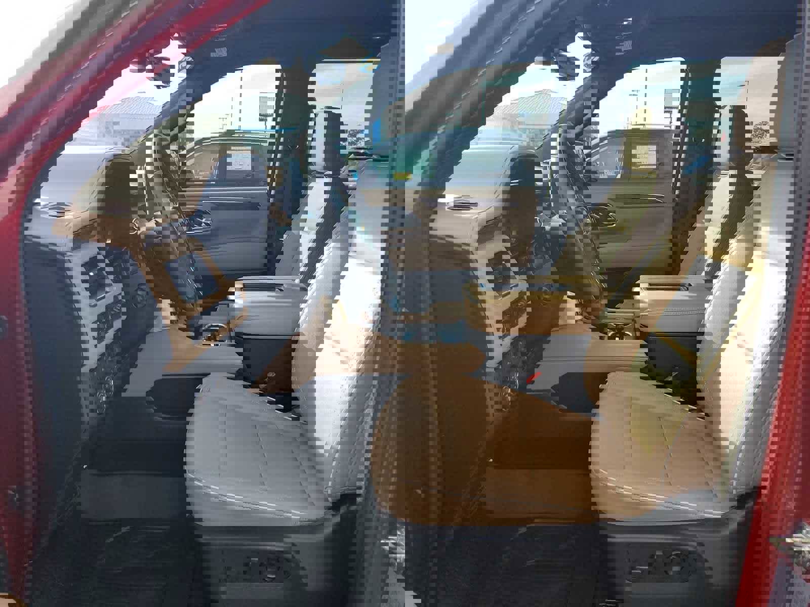 Certified 2024 Chevrolet Suburban Premier w/ Premium Package image 15