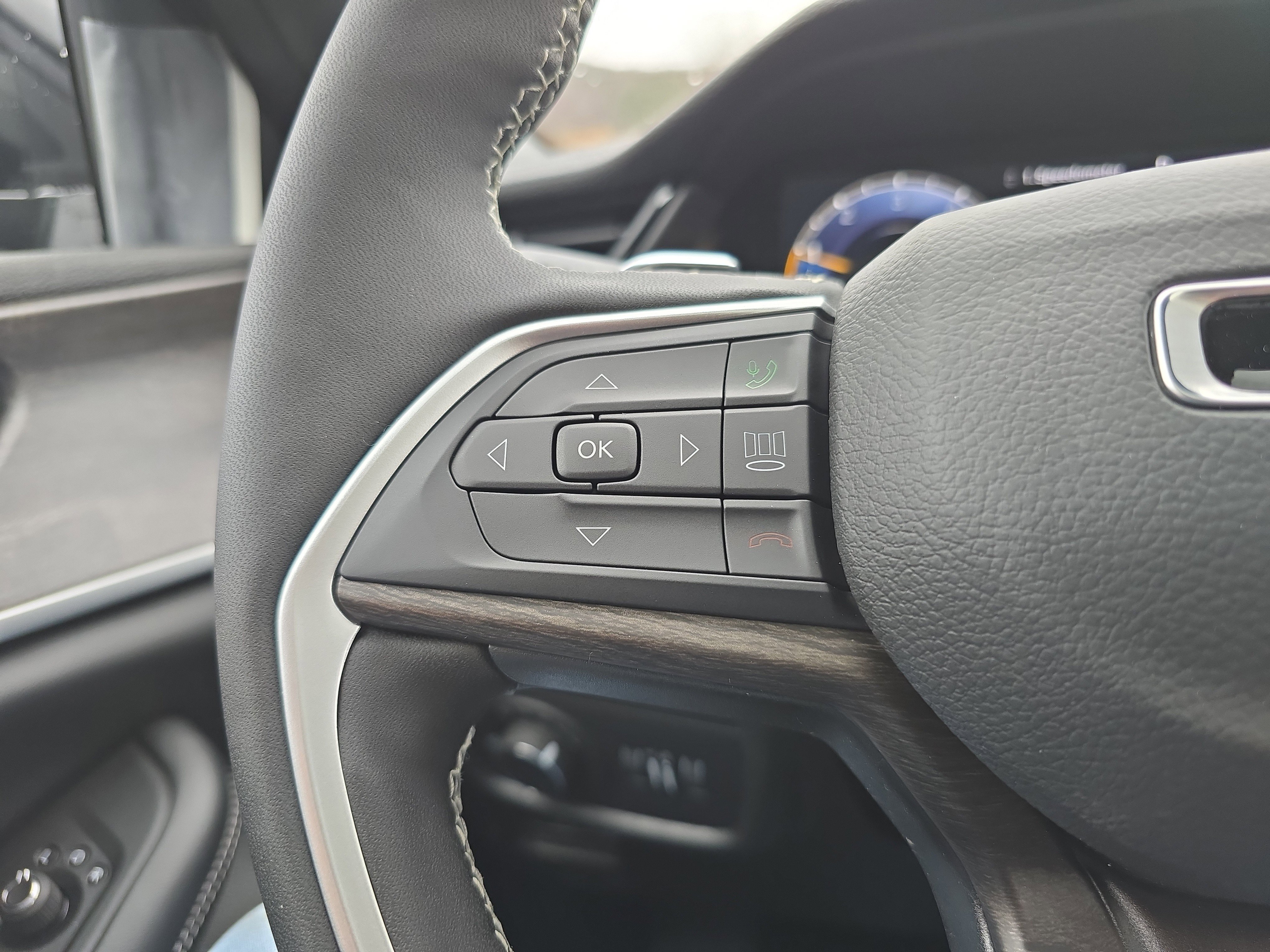 New 2026 Jeep Grand Cherokee Altitude image 21