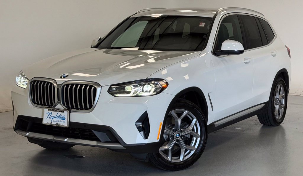 Used 2023 BMW X3 xDrive30i AWD/4WD image 1