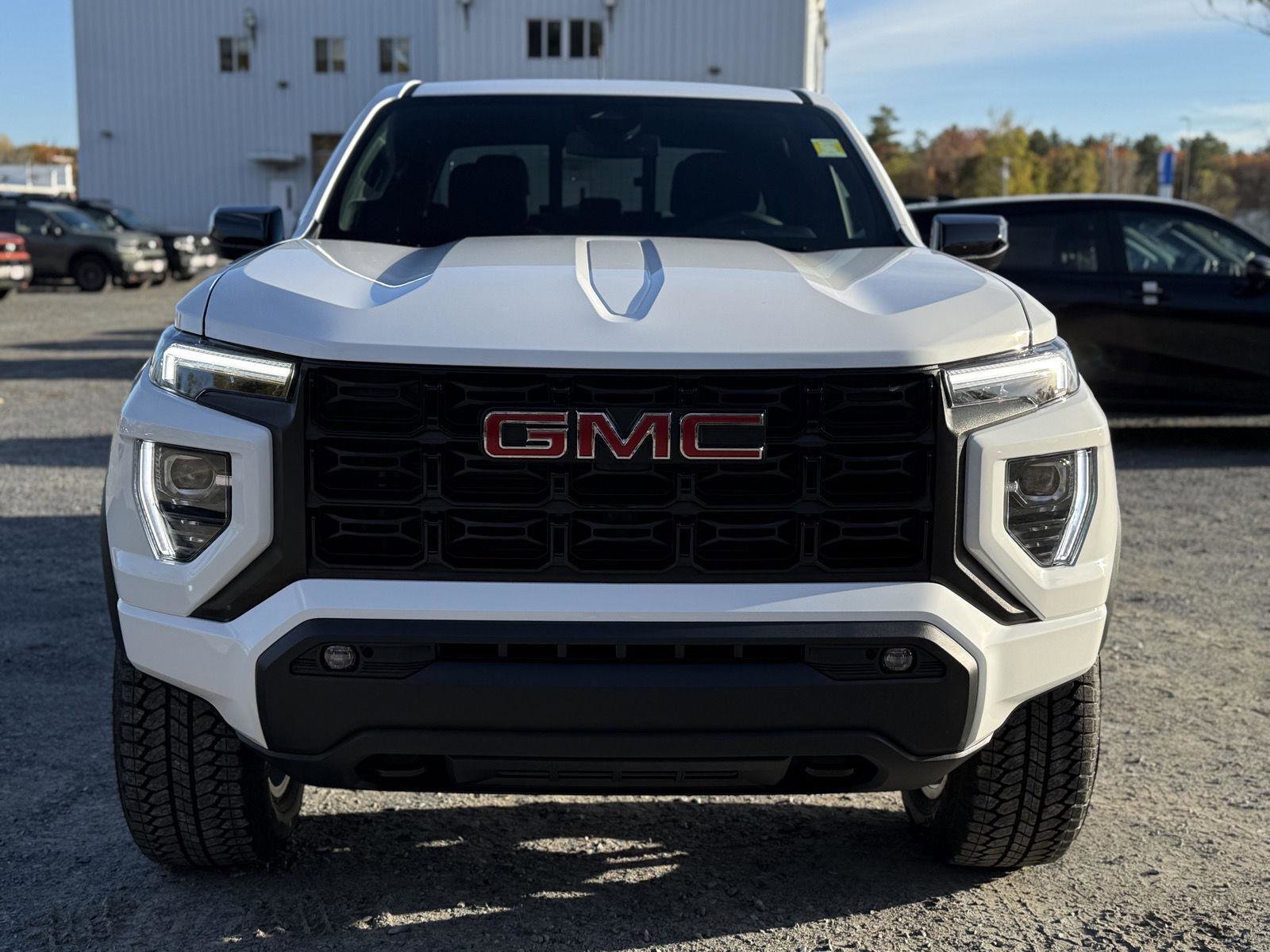 New 2026 GMC Canyon Elevation w/ Convenience Package image 2