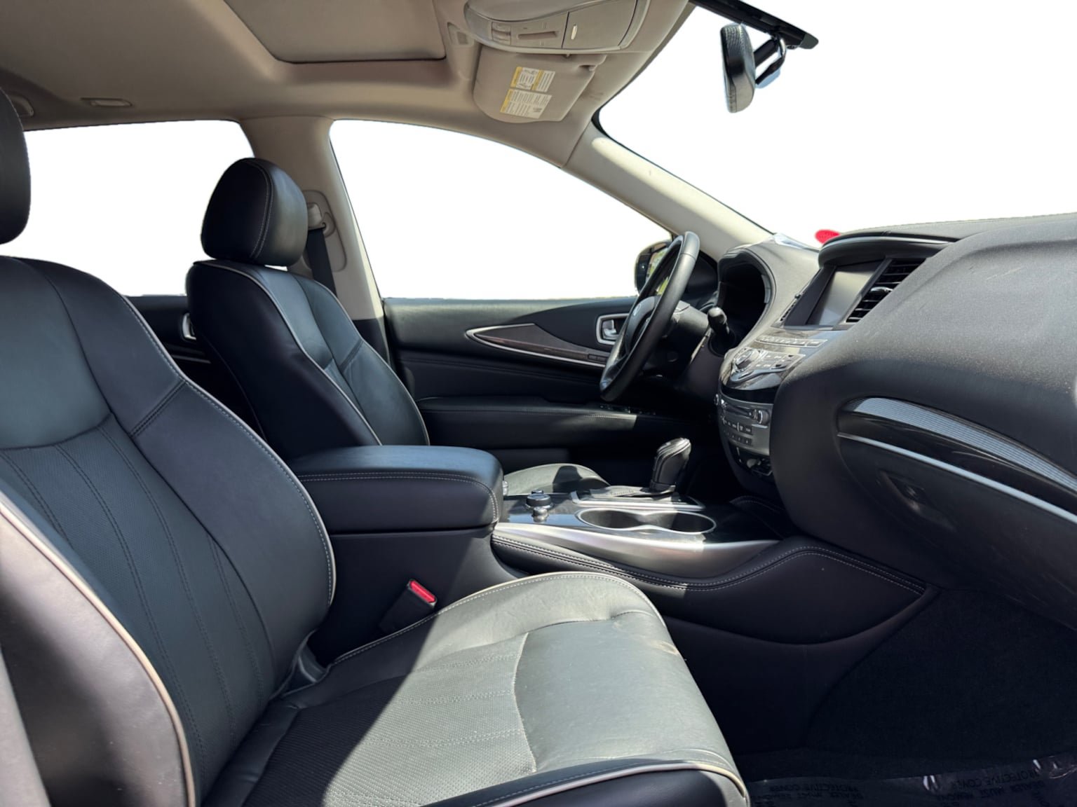 Used 2018 INFINITI QX60 FWD w/ Premium Package image 17
