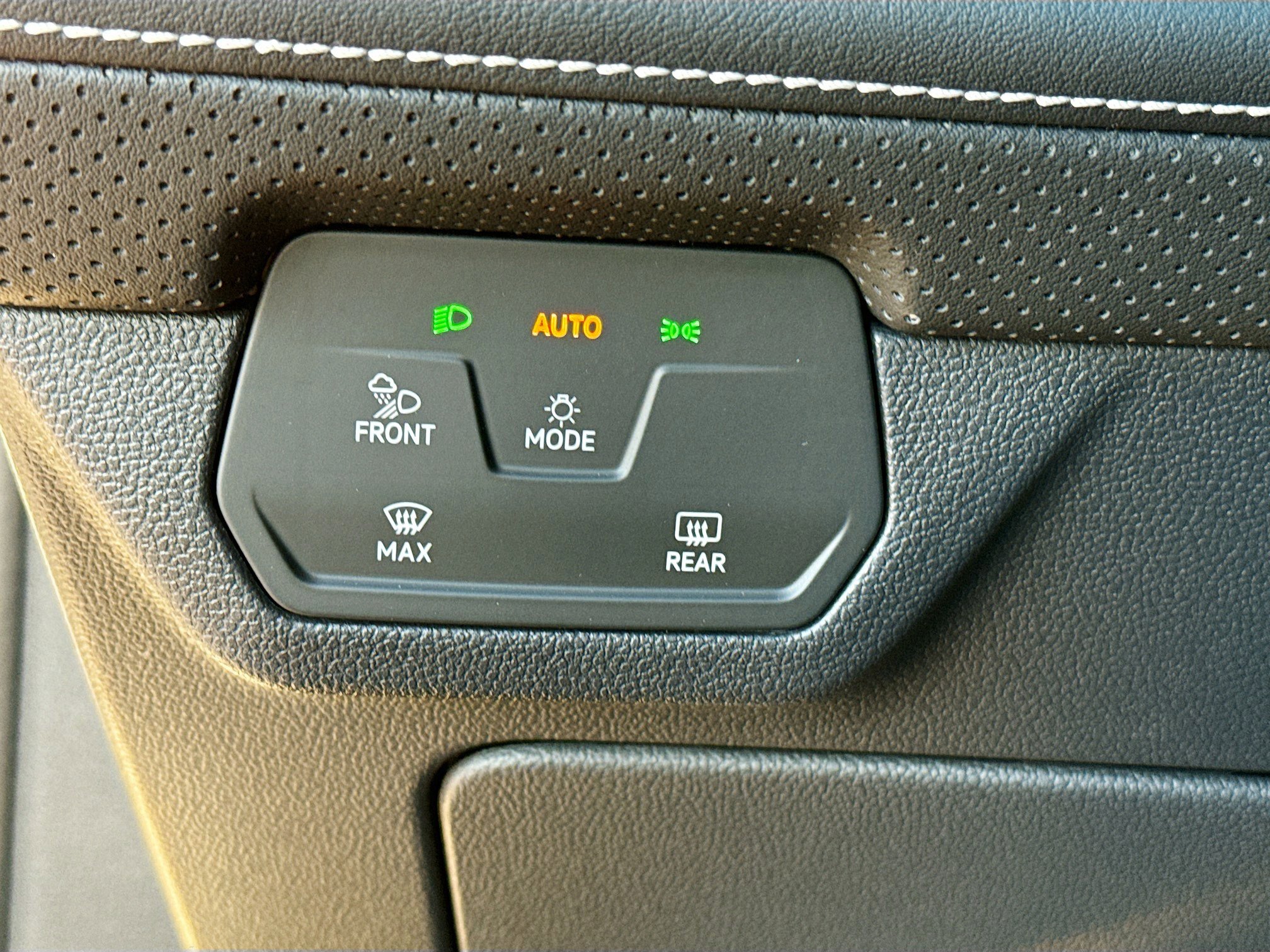 New 2026 Volkswagen Atlas Cross Sport SEL Premium R-Line image 35