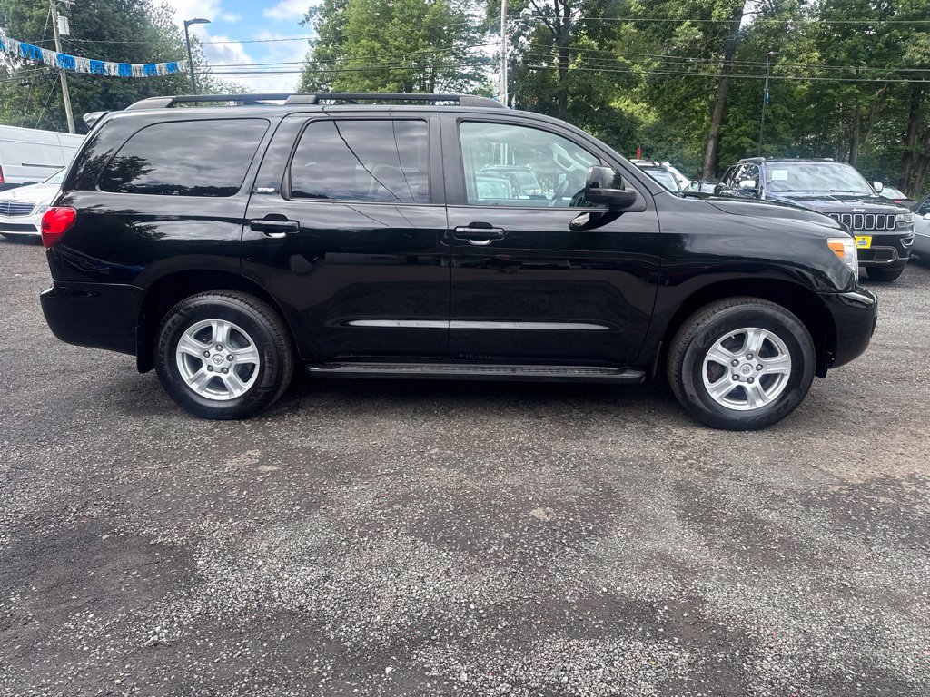 Used 2012 Toyota Sequoia SR5 AWD/4WD image 7