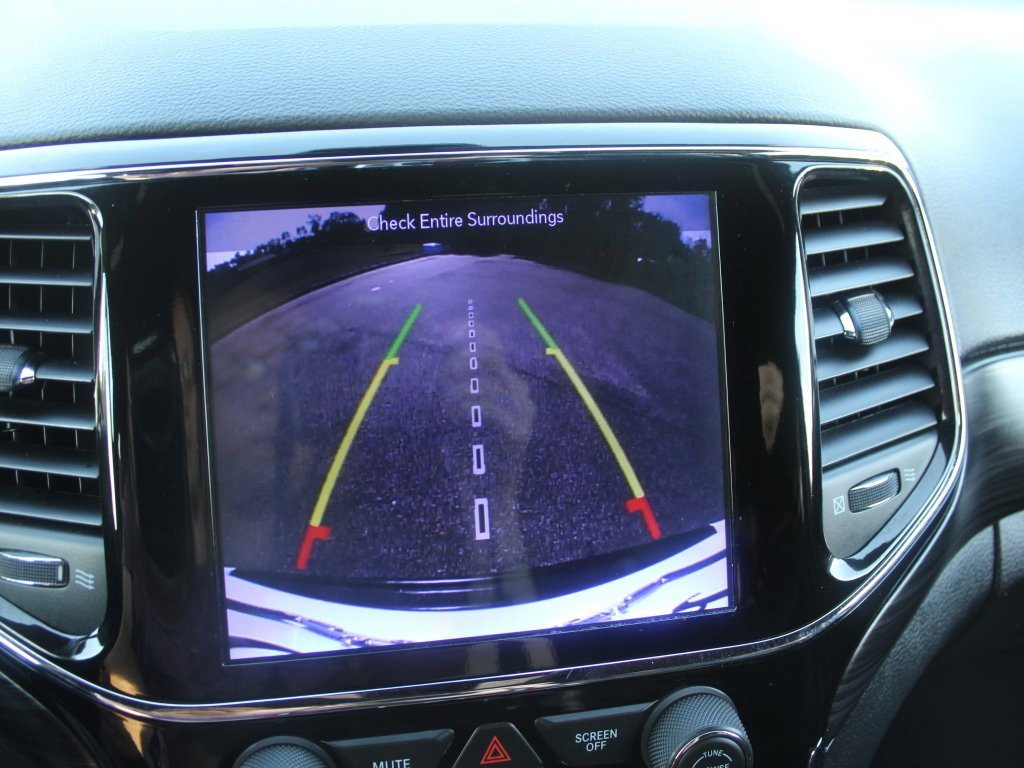 Used 2019 Jeep Grand Cherokee Altitude image 5