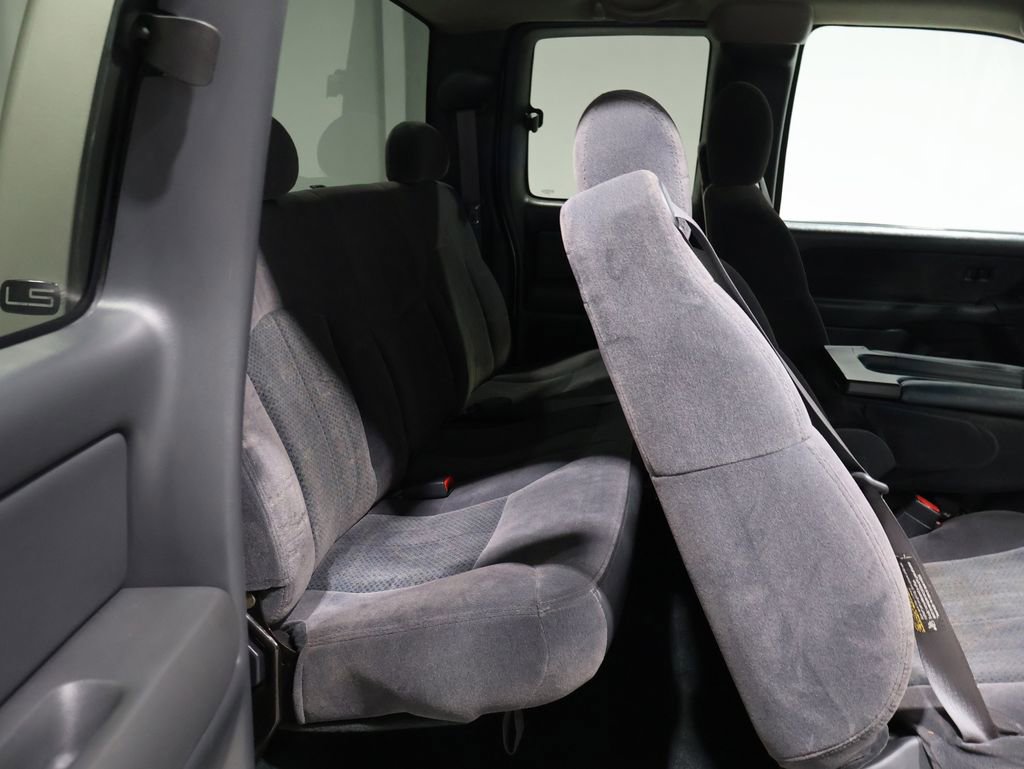 Used 2002 Chevrolet Silverado 1500 LS w/ Off-Road Chassis Pkg image 19