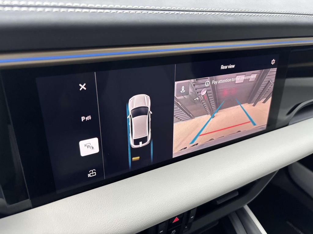 Used 2025 Porsche Macan 4 Electric image 36