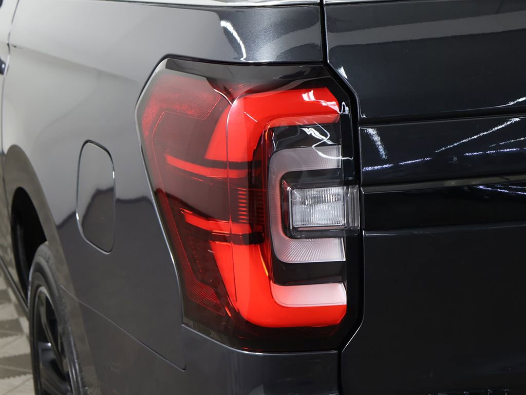 Used 2023 Ford Expedition Max Limited AWD/4WD image 21