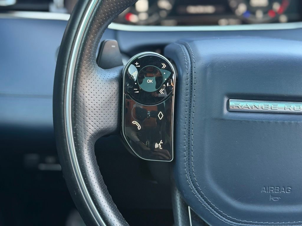 Used 2020 Land Rover Range Rover Evoque R-Dynamic SE image 44