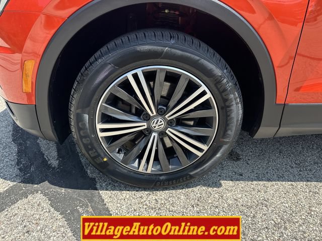 Used 2018 Volkswagen Tiguan SEL AWD/4WD image 8