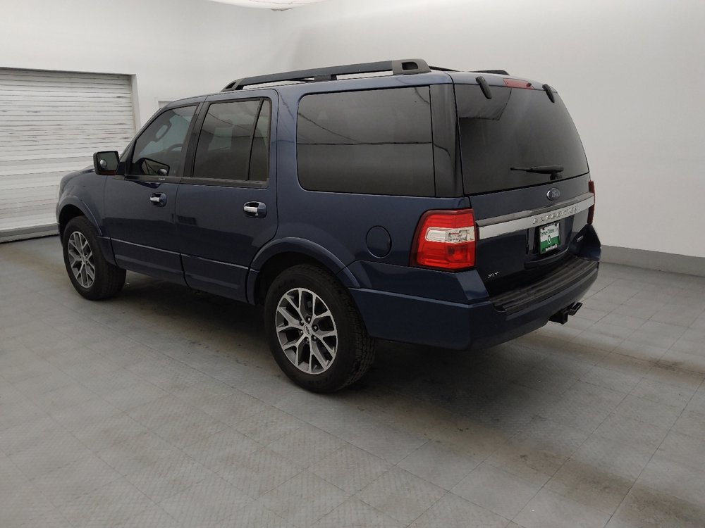 Used 2017 Ford Expedition XLT w/ Equipment Group 202A RWD image 3