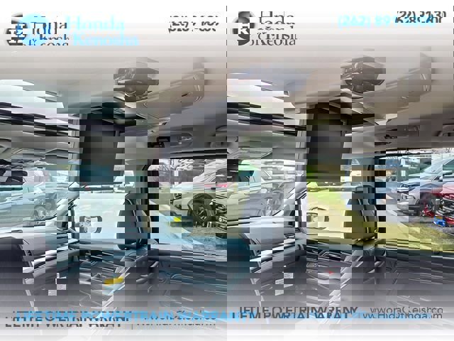 New 2026 Honda Odyssey Touring image 11