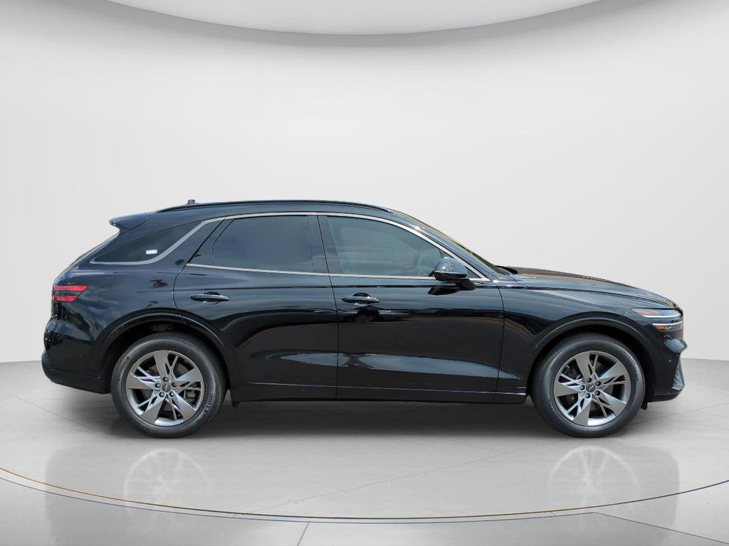 Used 2022 Genesis GV70 3.5T Sport w/ Sport Advanced Package AWD/4WD image 3