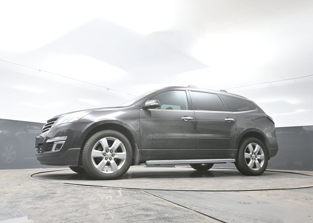 Used 2016 Chevrolet Traverse LT w/ Style and Technology Package image 28