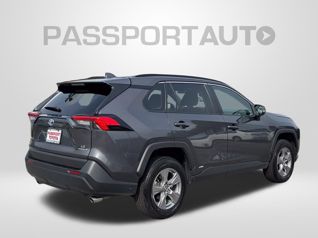Certified 2024 Toyota RAV4 LE AWD/4WD image 7
