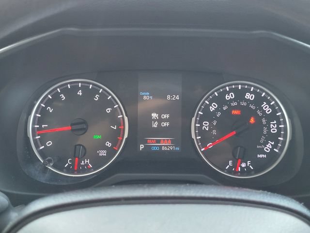 Used 2020 Toyota RAV4 XLE w/ Convenience Package FWD image 8