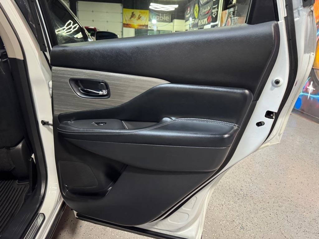 Used 2016 Nissan Murano S AWD/4WD image 16