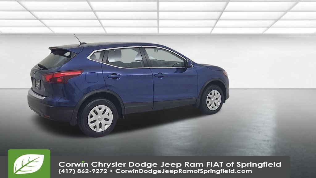 Used 2019 Nissan Rogue Sport S image 15