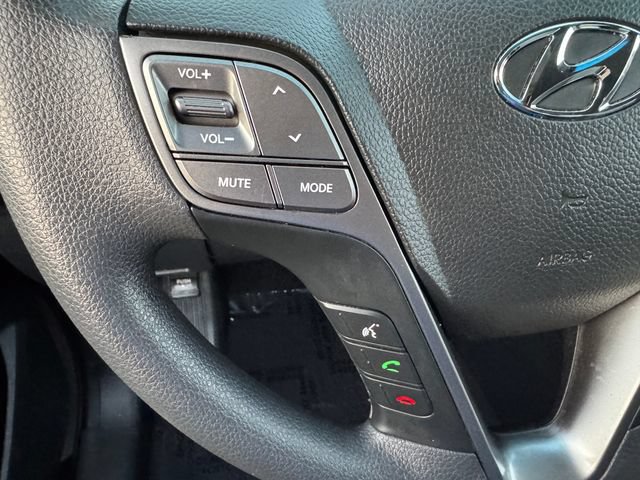 Used 2017 Hyundai Santa Fe SE AWD/4WD image 23