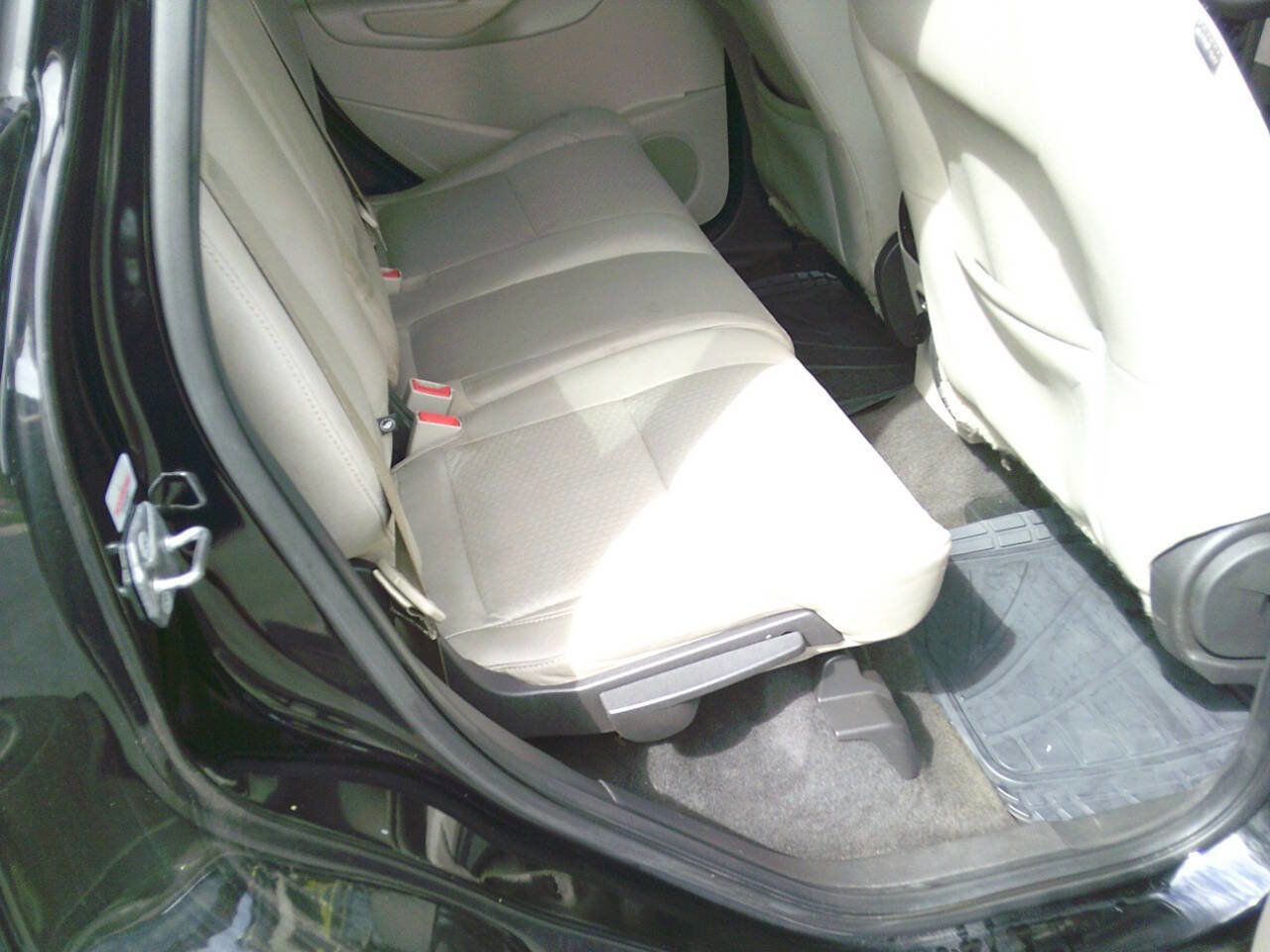 Used 2018 Ford Escape SE image 14