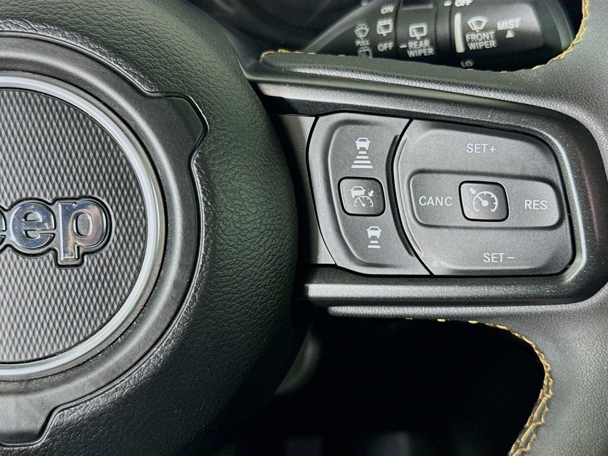 Used 2024 Jeep Wrangler Unlimited AWD/4WD image 14