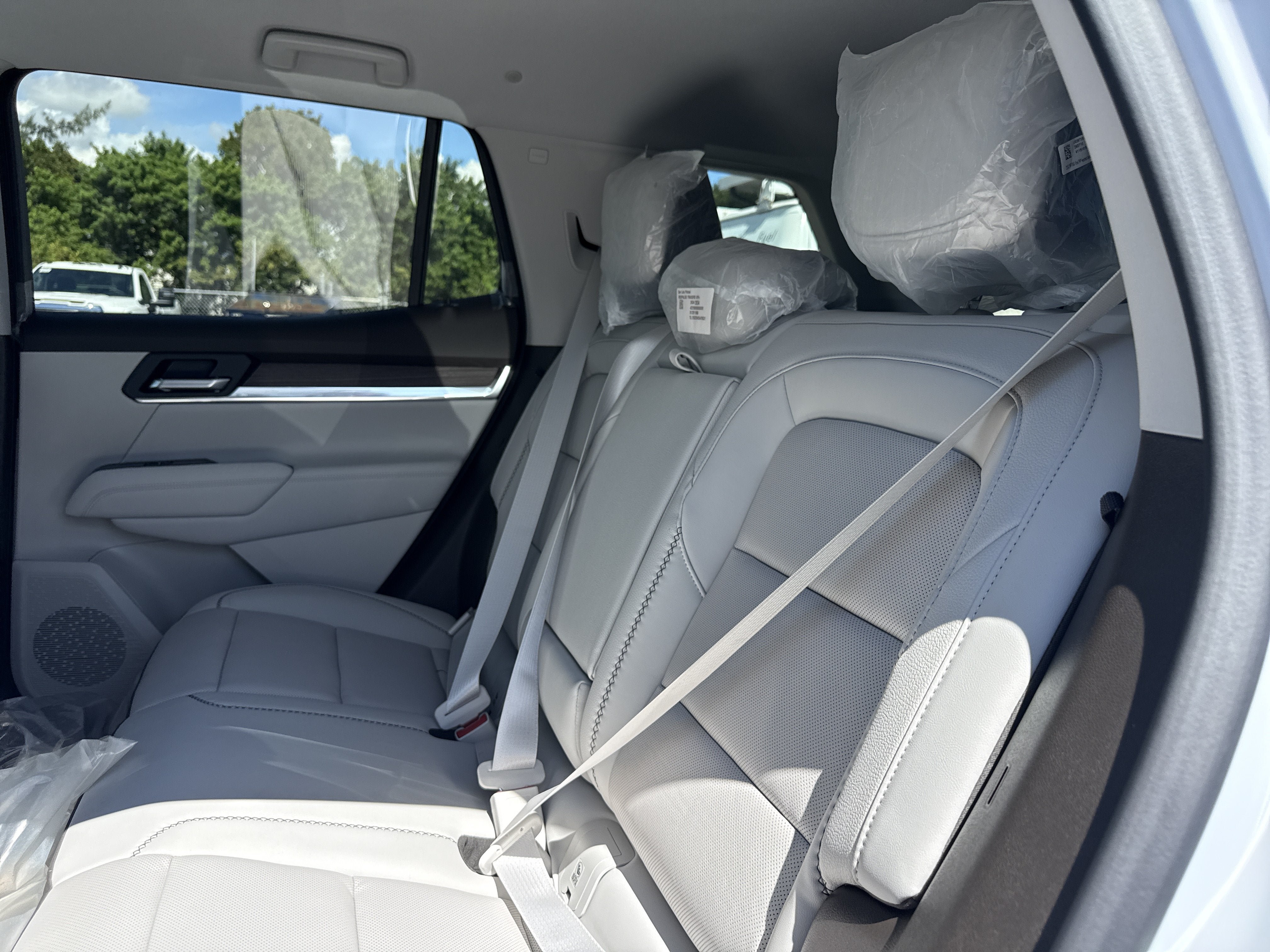 New 2027 GMC Terrain Denali w/ LPO, Floor Liner Package AWD/4WD image 6