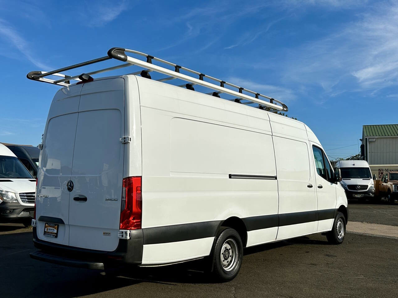 Used 2022 Mercedes-Benz Sprinter 3500 image 7