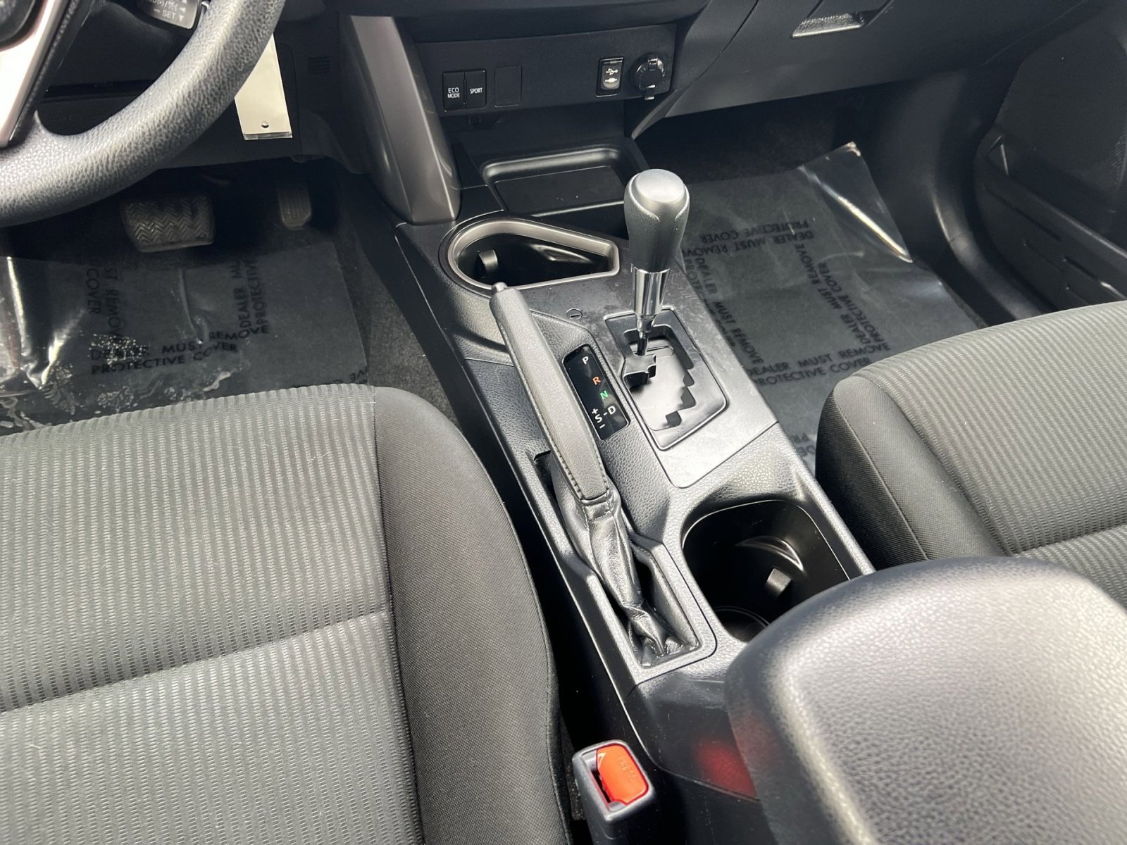 Used 2017 Toyota RAV4 LE image 21