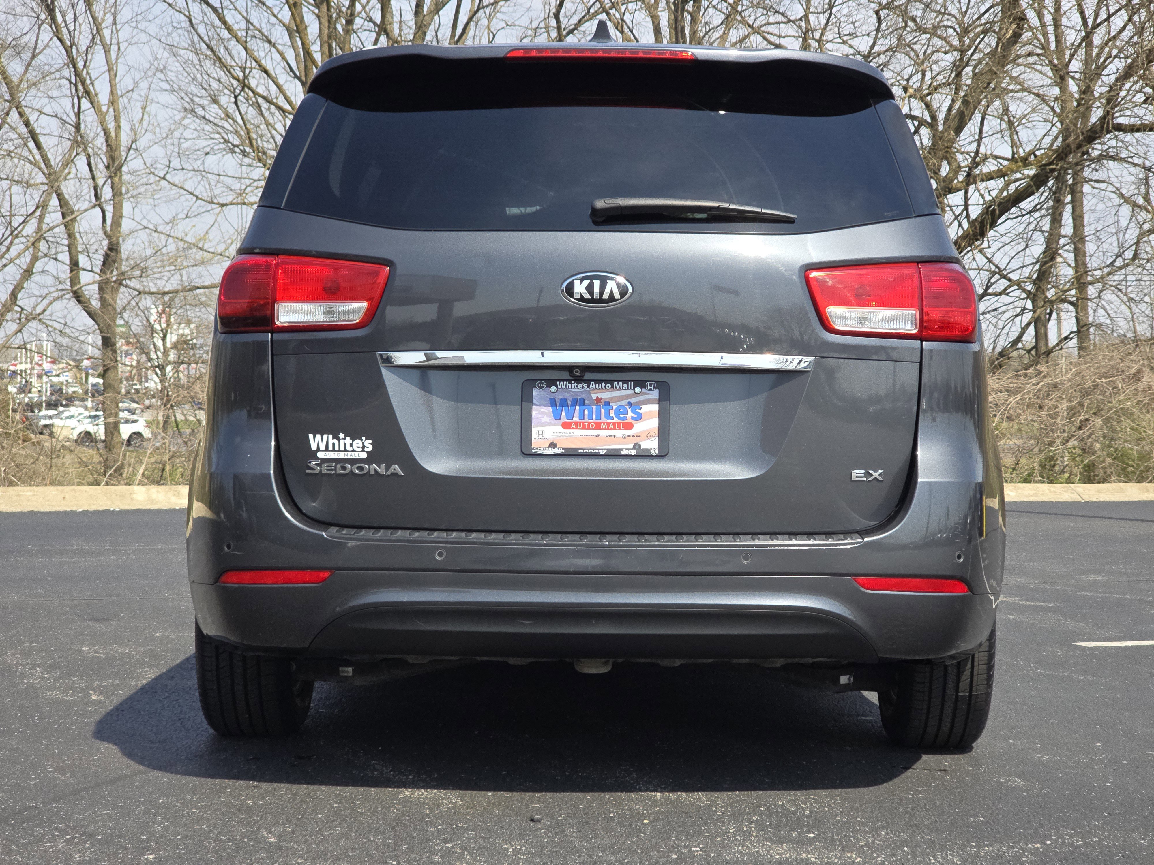 Used 2017 Kia Sedona EX image 17