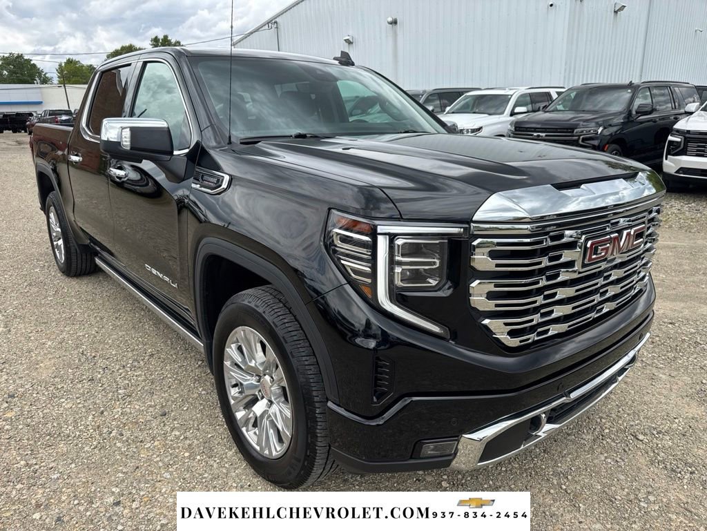 Used 2023 GMC Sierra 1500 Denali w/ Technology Package AWD/4WD image 7
