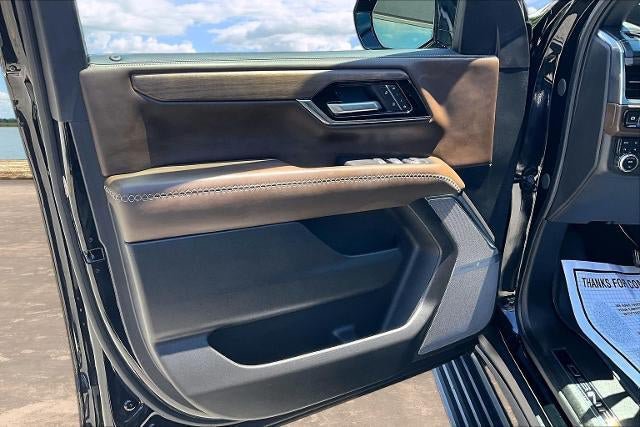 Used 2025 GMC Yukon Denali Ultimate w/ LPO, Floor Liner Package AWD/4WD image 20