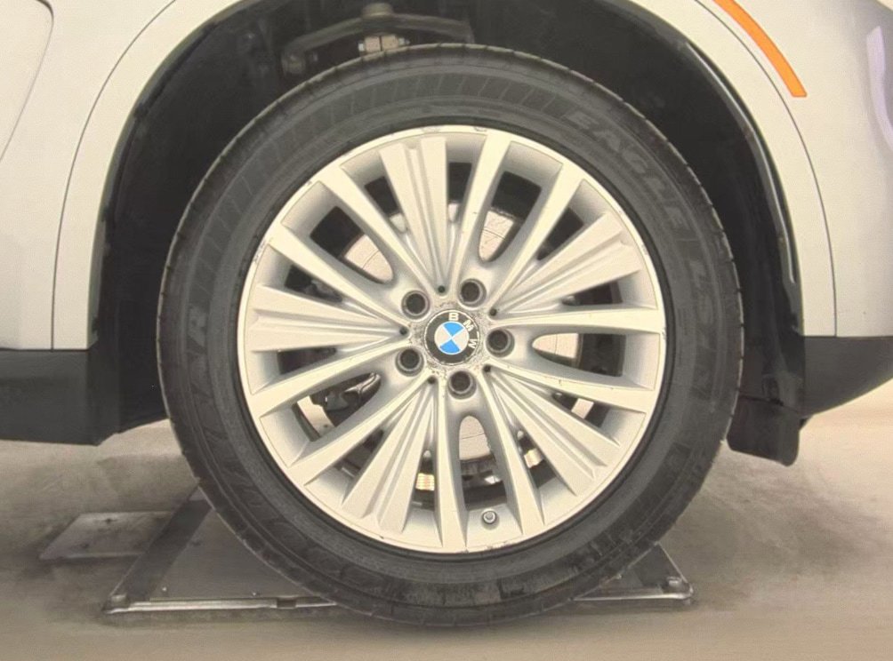Used 2016 BMW X5 xDrive40e image 17