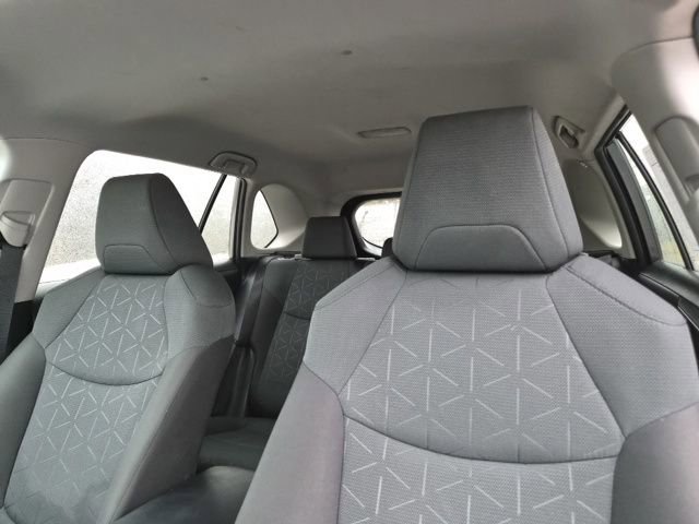 Used 2024 Toyota RAV4 XLE image 17