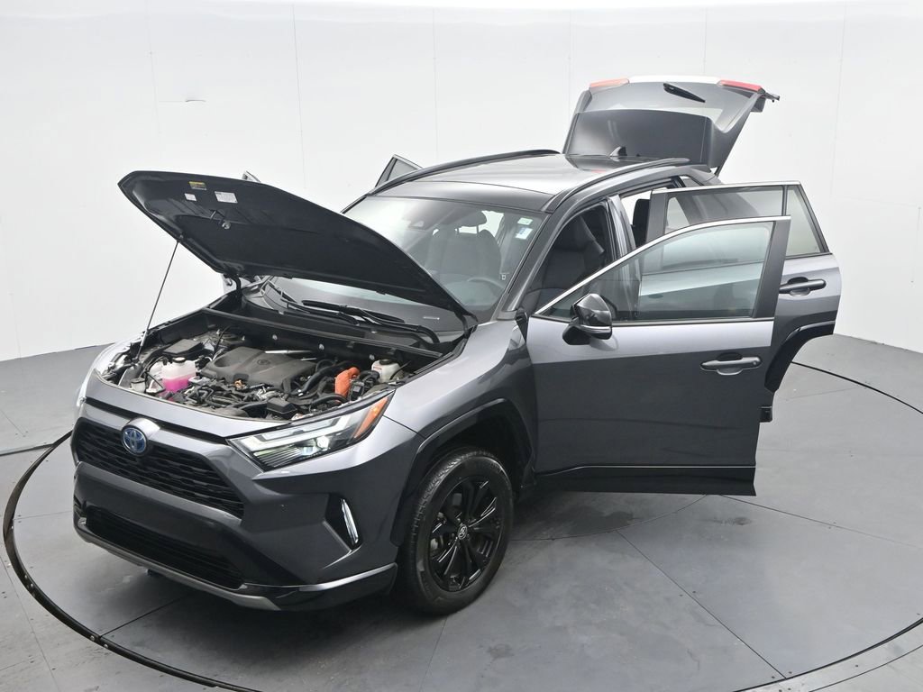 Used 2024 Toyota RAV4 XSE w/ Advanced Technology Package AWD/4WD image 33